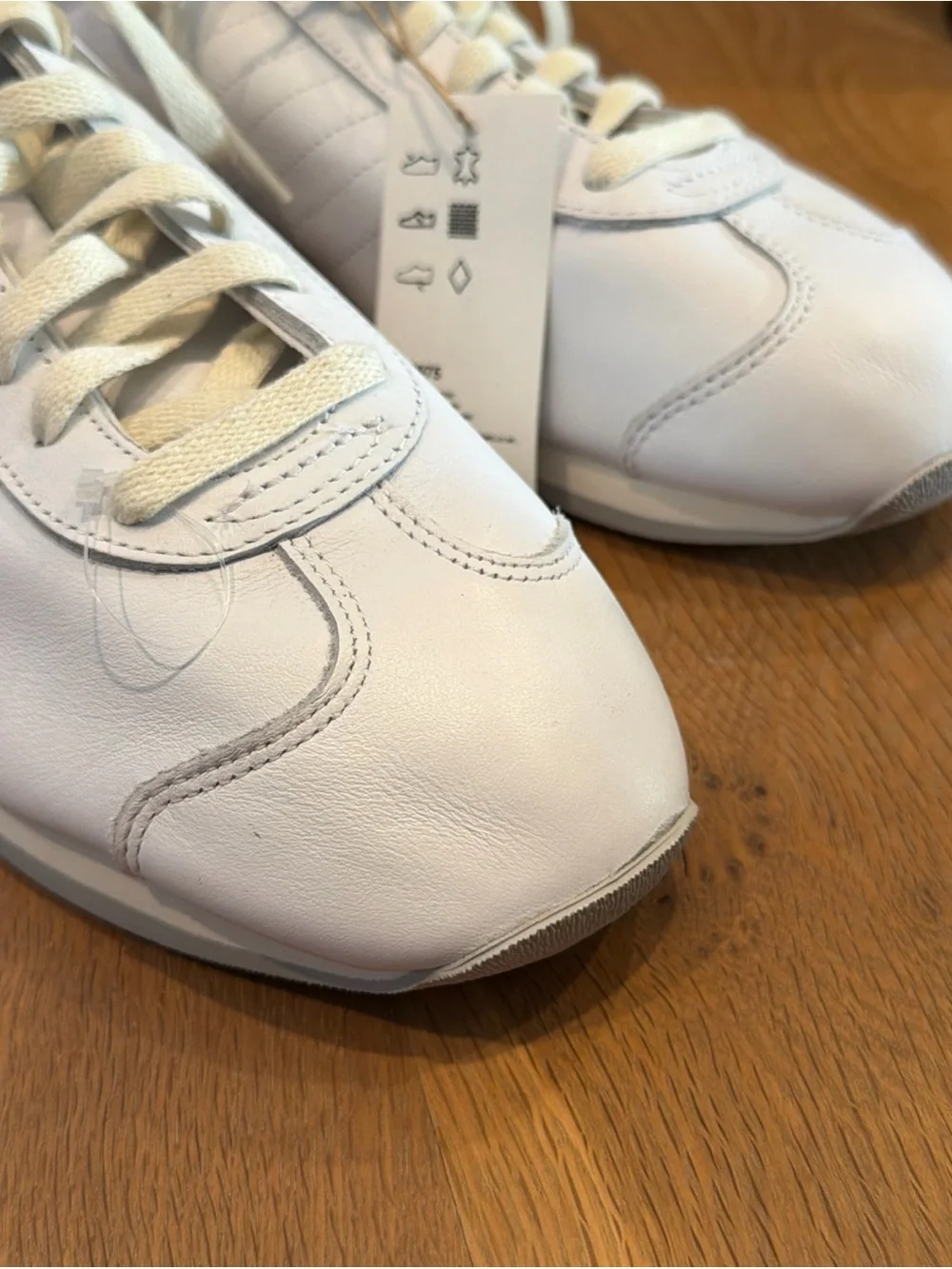 adidas Men’s Country Soft White Leather Sneakers lace up size 12. NWT $110